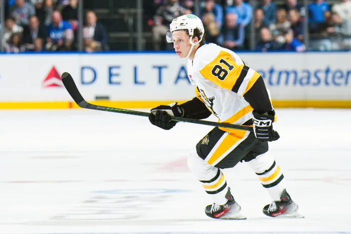 Ben Kindel Makes NHL Debut with the Pittsburgh Penguins image